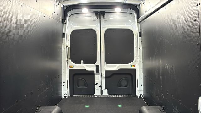 Used 2020 Oxford White Ford Base image 23