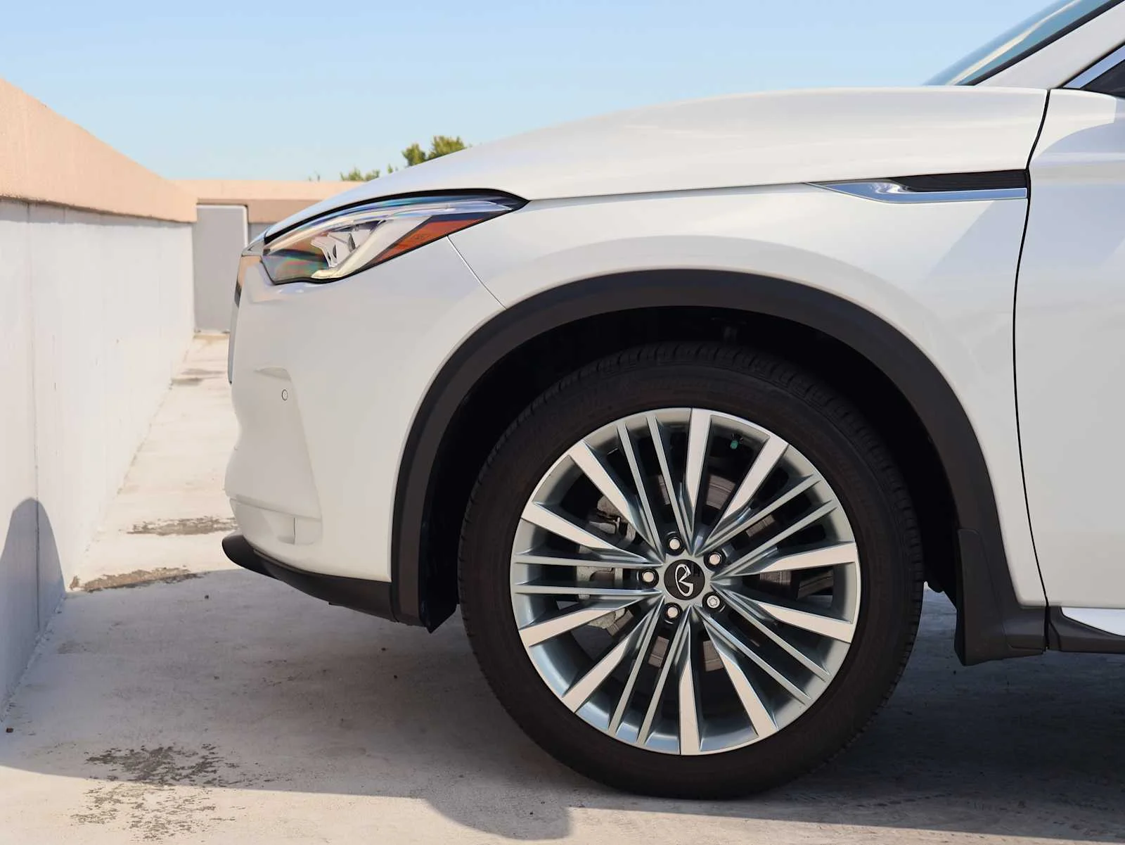 Certified Used 2024 Radiant White INFINITI SENSORY image 8