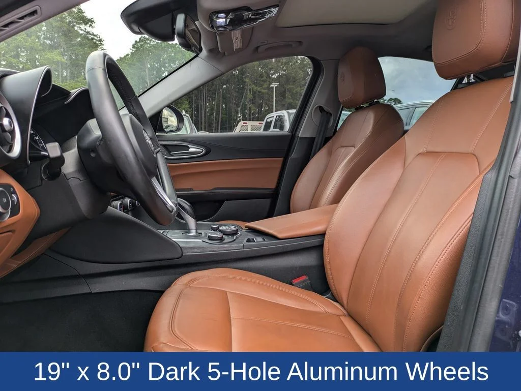 Used 2019 Montecarlo Blue Metallic Alfa Romeo Base image 13