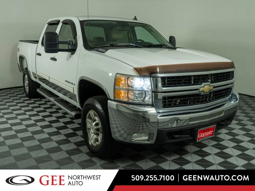 Used 2009 White Chevrolet Work Truck image 1