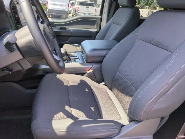 Used 2024 Blue Ford XLT image 14