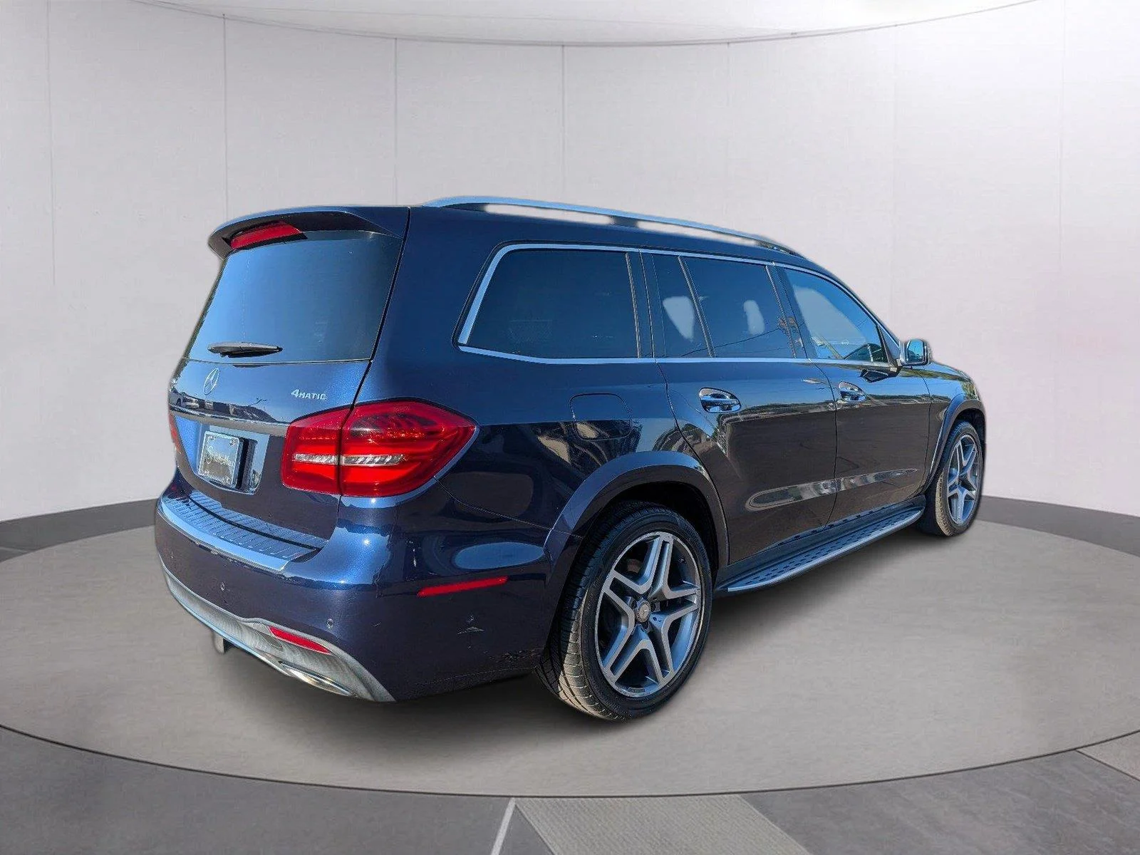 Used 2017 Lunar Blue Metallic Mercedes-Benz GLS 550 image 7