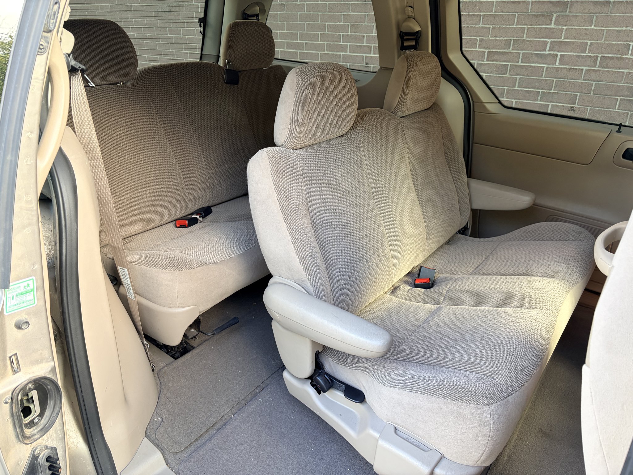 Used 2003 Silver Frost Clearcoat Metallic Ford LX image 17