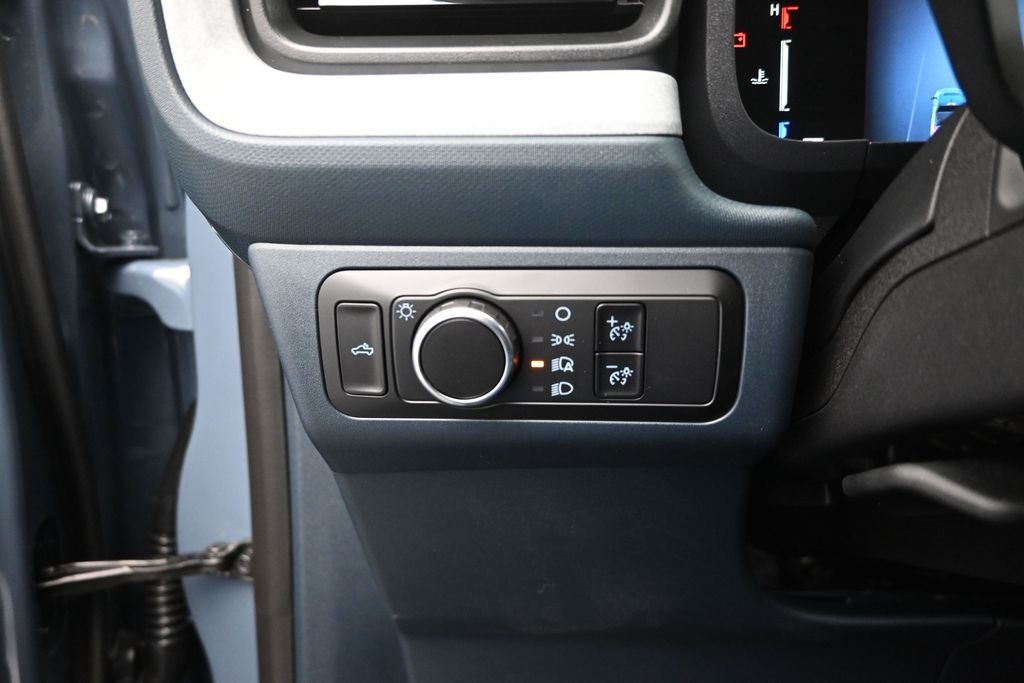 New 2026 Azure Gray Metallic Tri-Coat Ford XLT image 11
