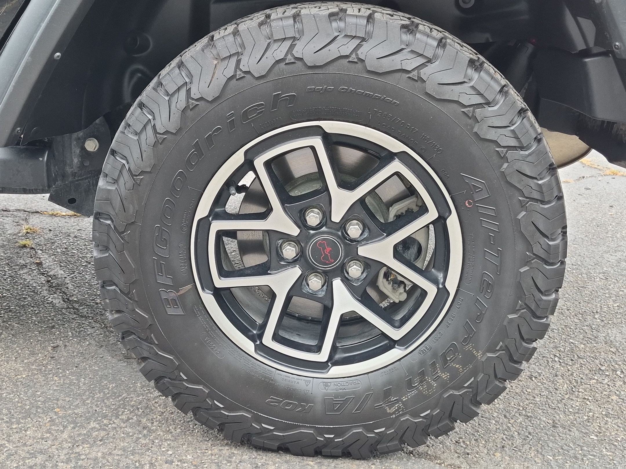 Used 2024 Black Jeep 4-Door Rubicon 4x4 image 12