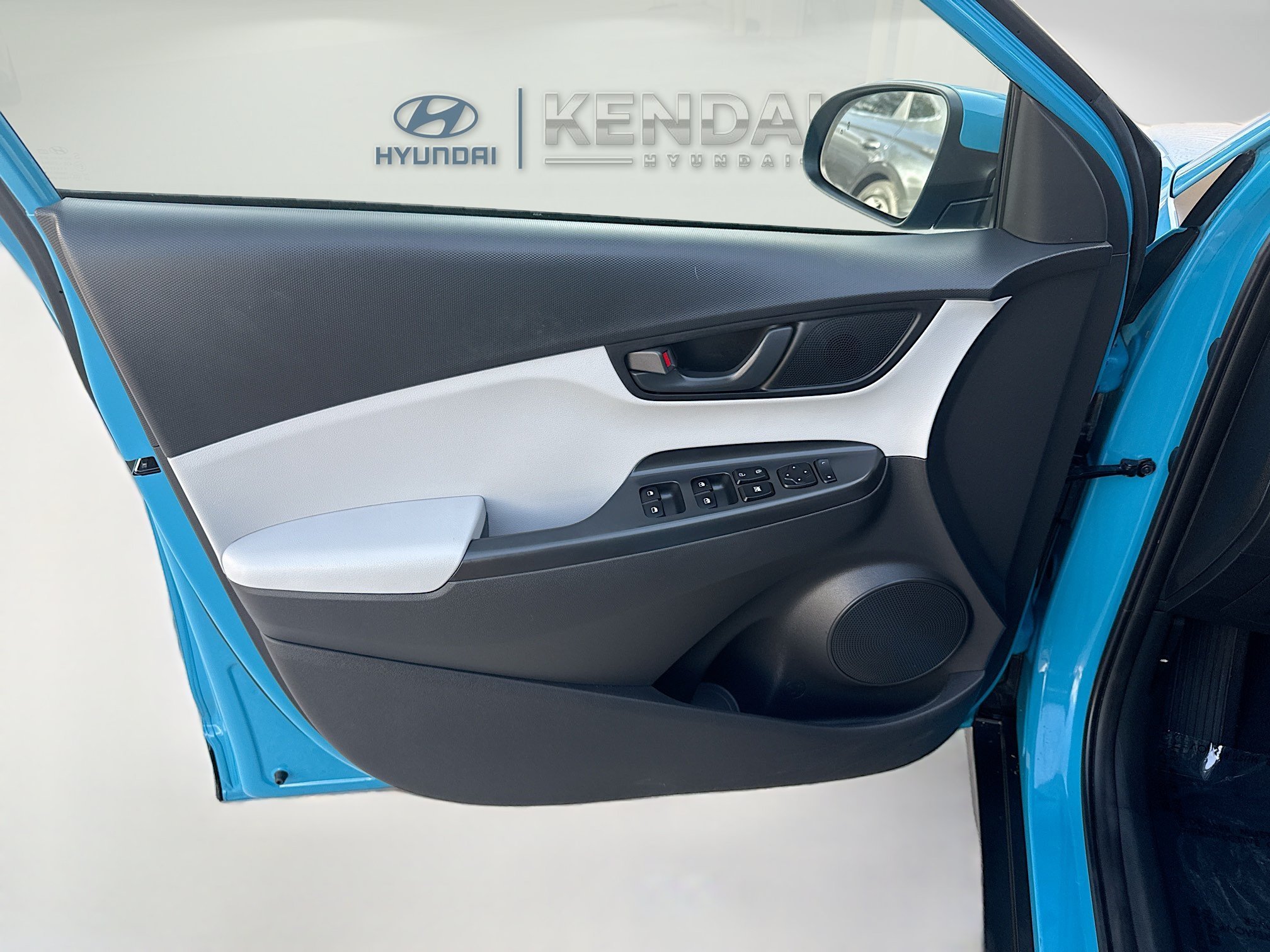 Used 2023 Teal Isle Hyundai SEL image 17