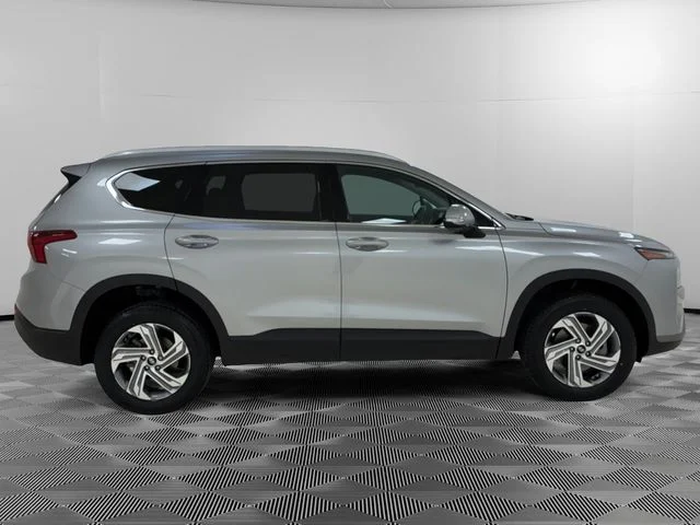 Used 2023 Silver Hyundai SEL image 6