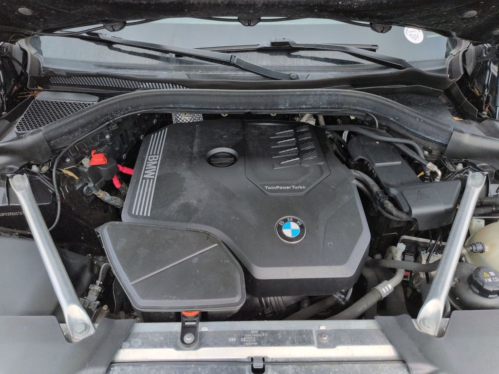Used 2024 Gray BMW xDrive30i image 10