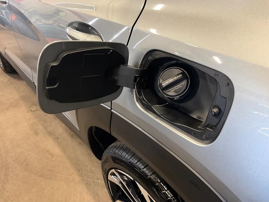 Used 2025 Gray Chevrolet RS image 15