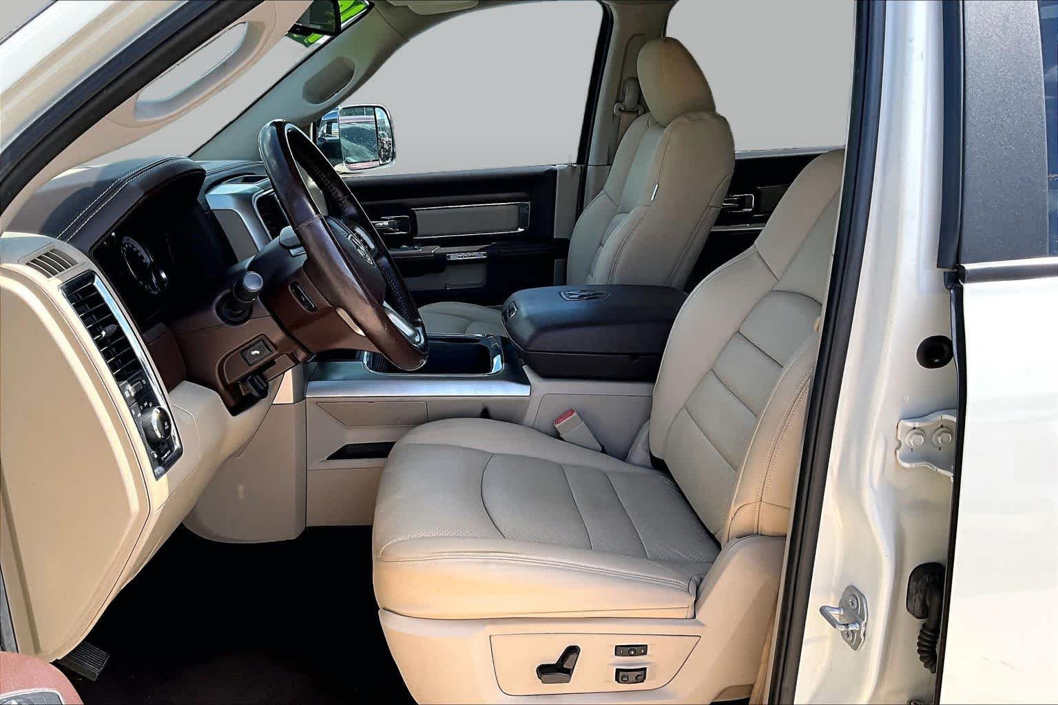 Used 2018 Pearl White Ram Laramie image 9