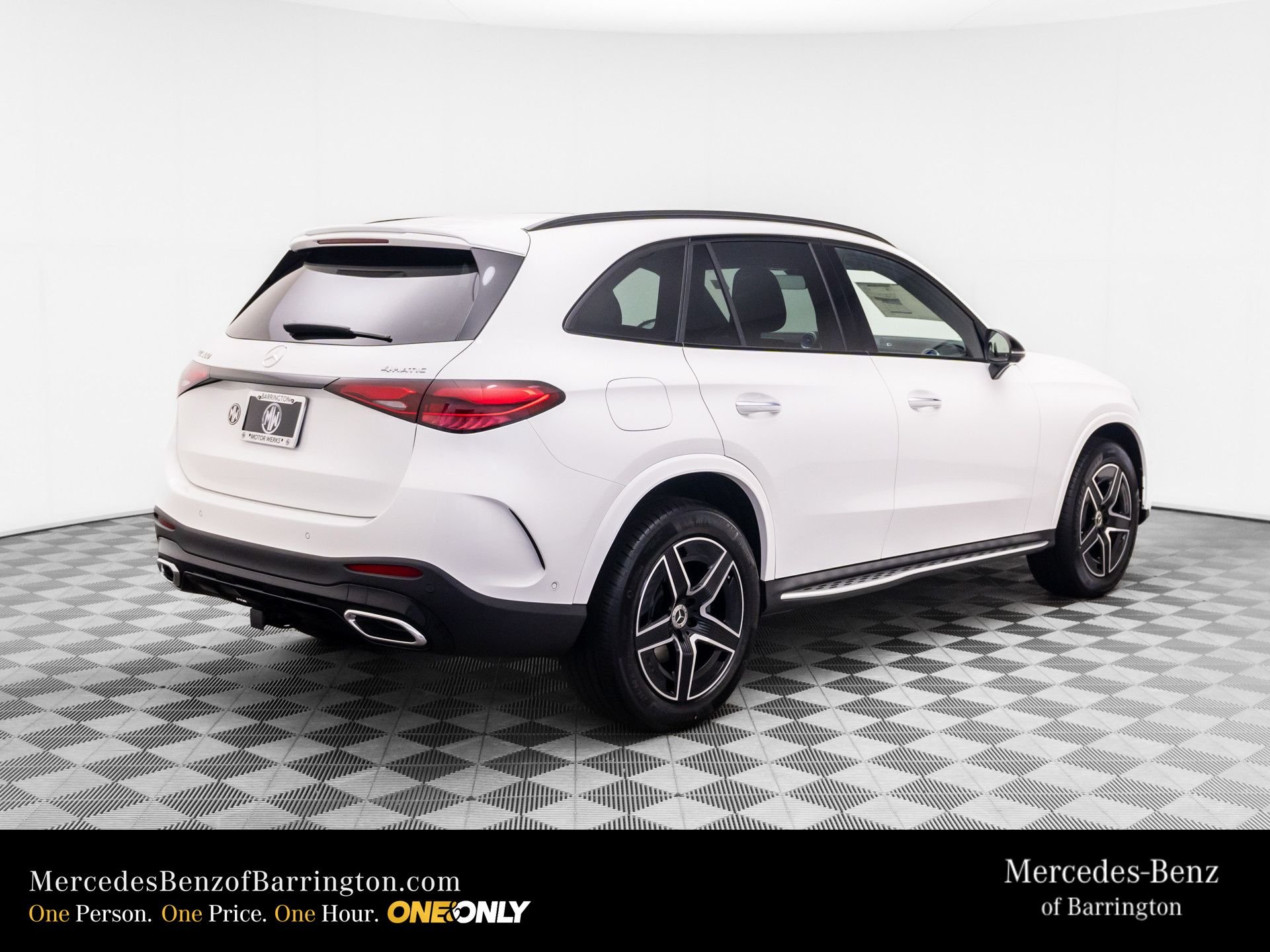 New 2026 Polar White Mercedes-Benz GLC 300 image 6