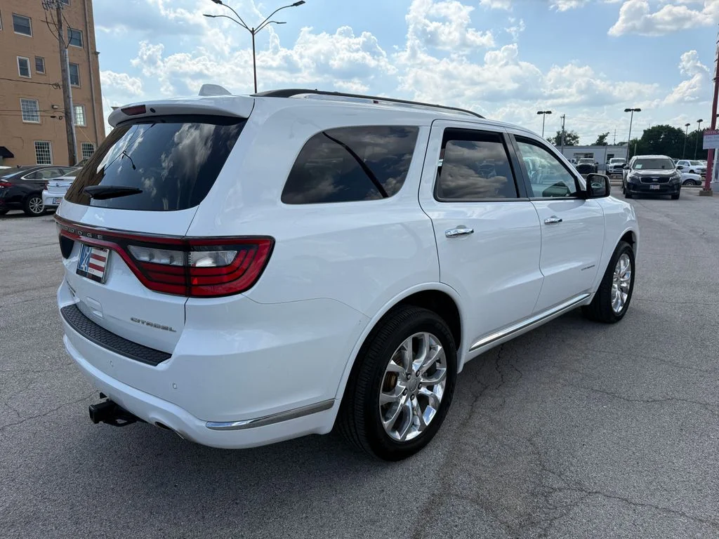 Used 2016 White Dodge Citadel image 8