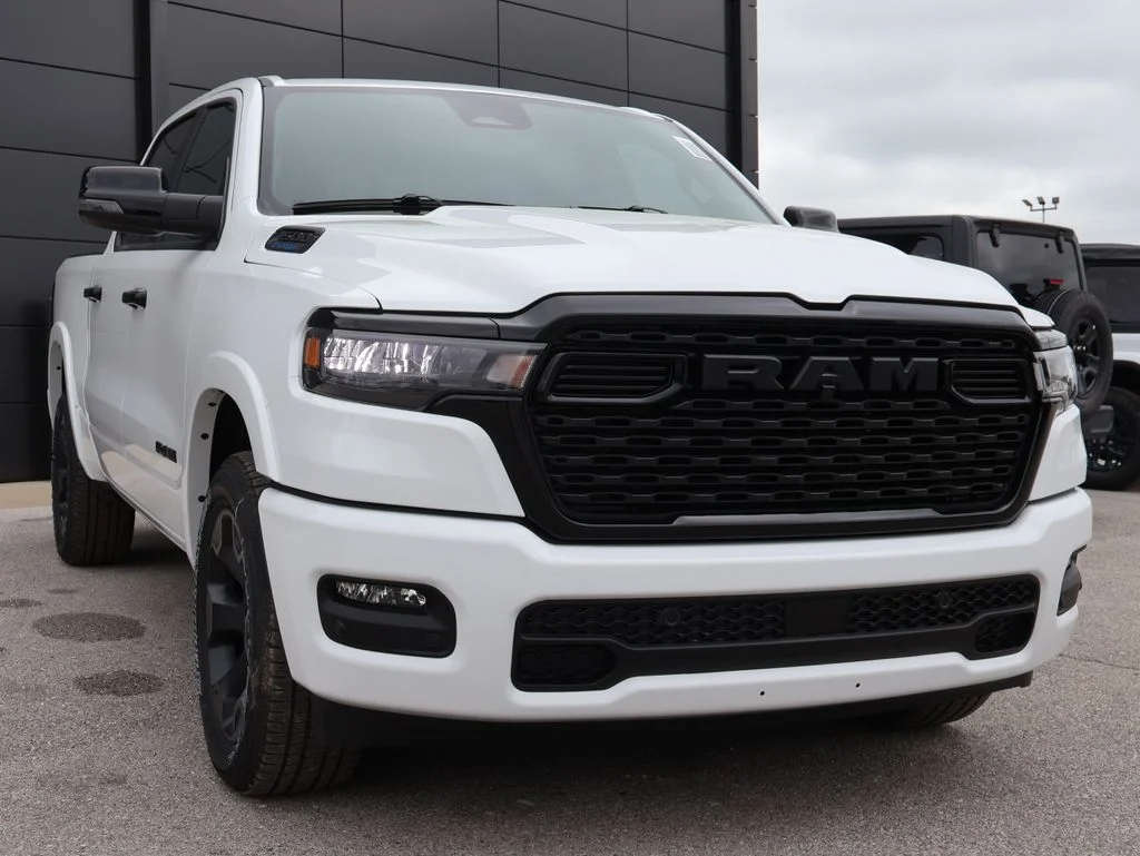 New 2026 Bright White Clear-Coat Exterior Paint RAM Big Horn/Lone Star image 6