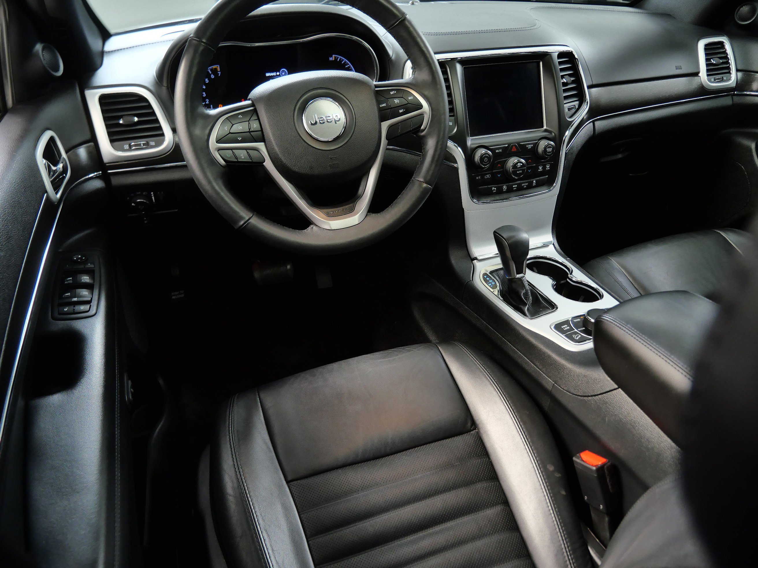 Used 2018 Jeep Grand Cherokee Limited Sterling Edition with VIN 1C4RJFBG7JC332499 for sale in Minnetonka, Minnesota