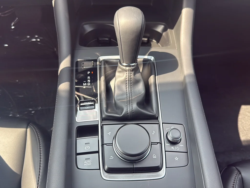 New 2026 White Mazda 2.5 S Select Sport image 23