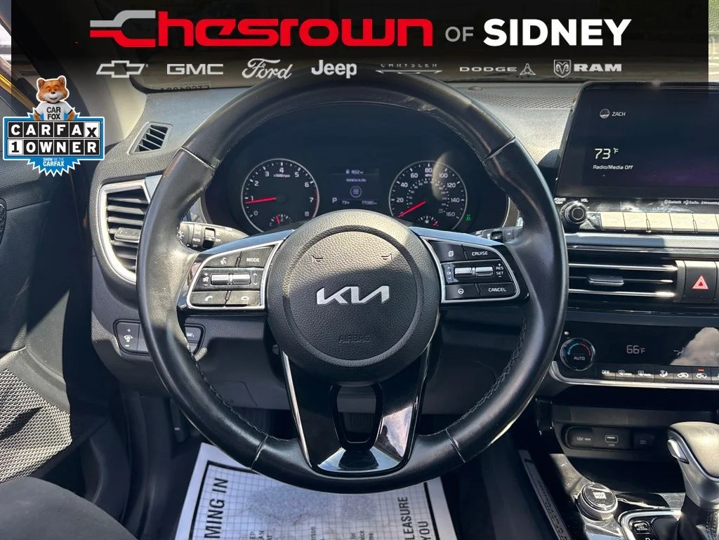 Used 2022 Yellow Kia Nightfall image 14