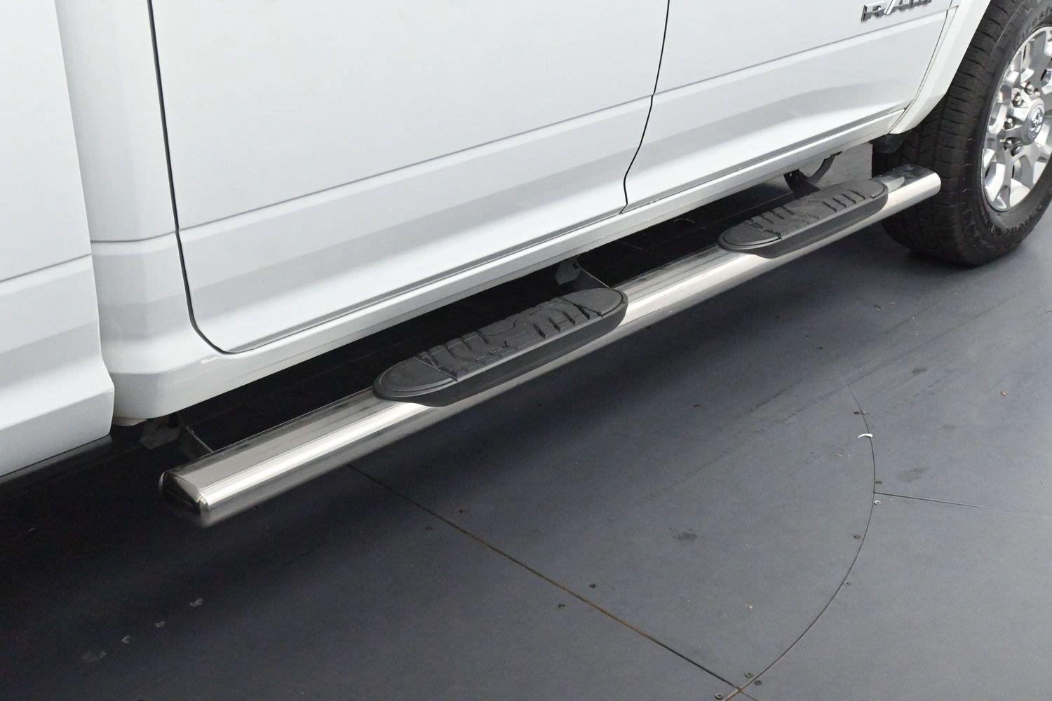 Used 2022 Bright White Clearcoat Ram Laramie image 8