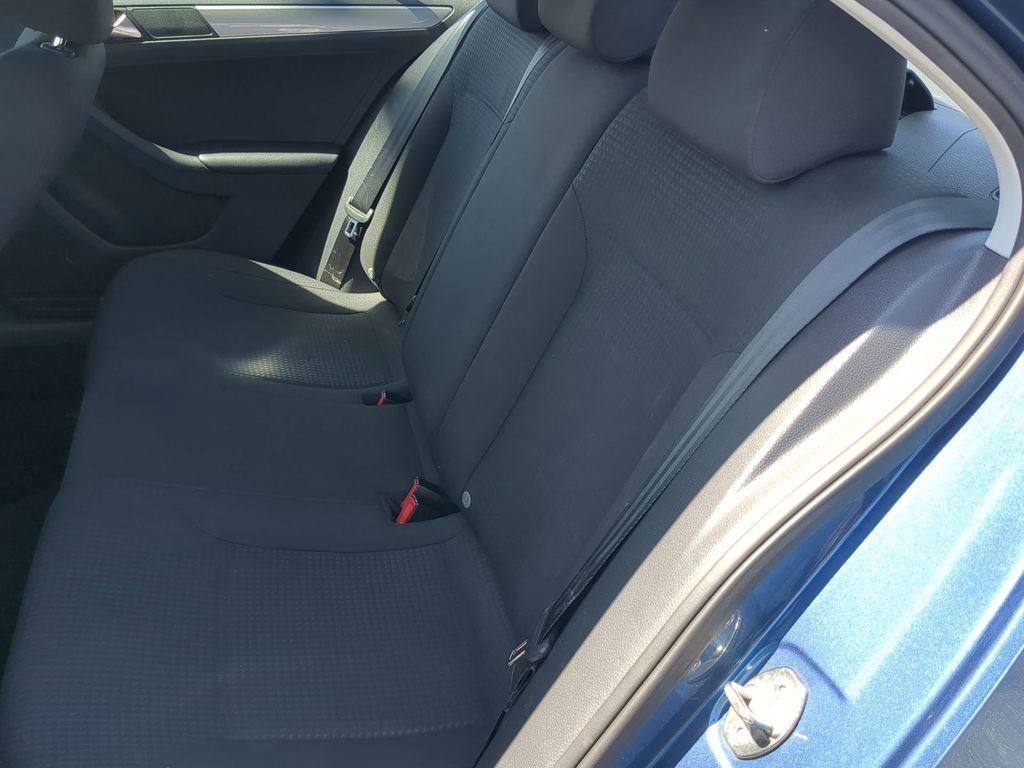 Used 2015 Blue Volkswagen 1.8T SE image 16