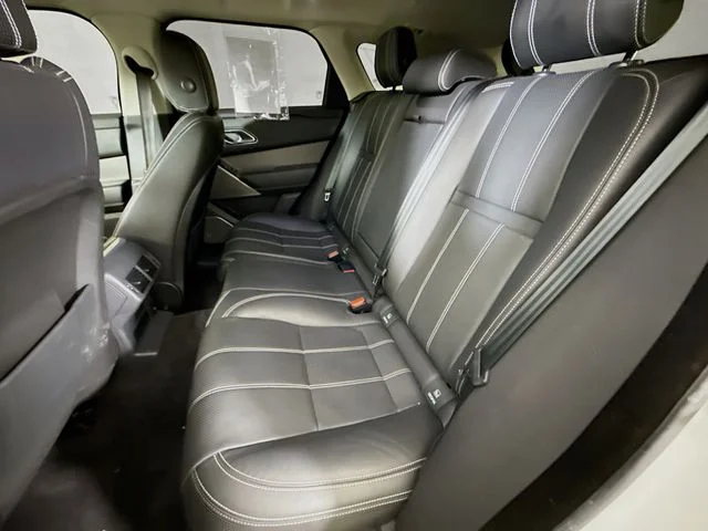 Used 2021  Land Rover S image 26