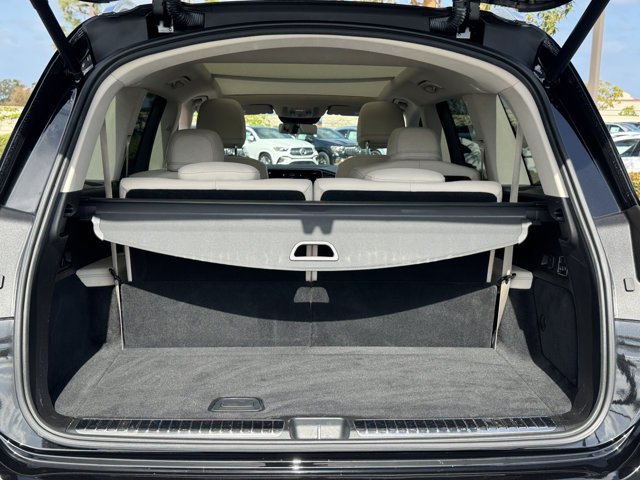 Used 2024 Obsidian Black Metallic Mercedes-Benz GLS 450 image 15