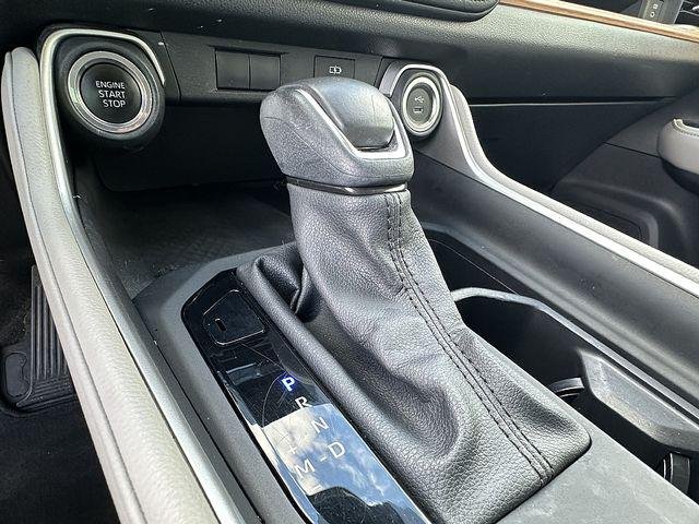 Certified Used 2024 WIND CHILL PEARL Toyota  image 34