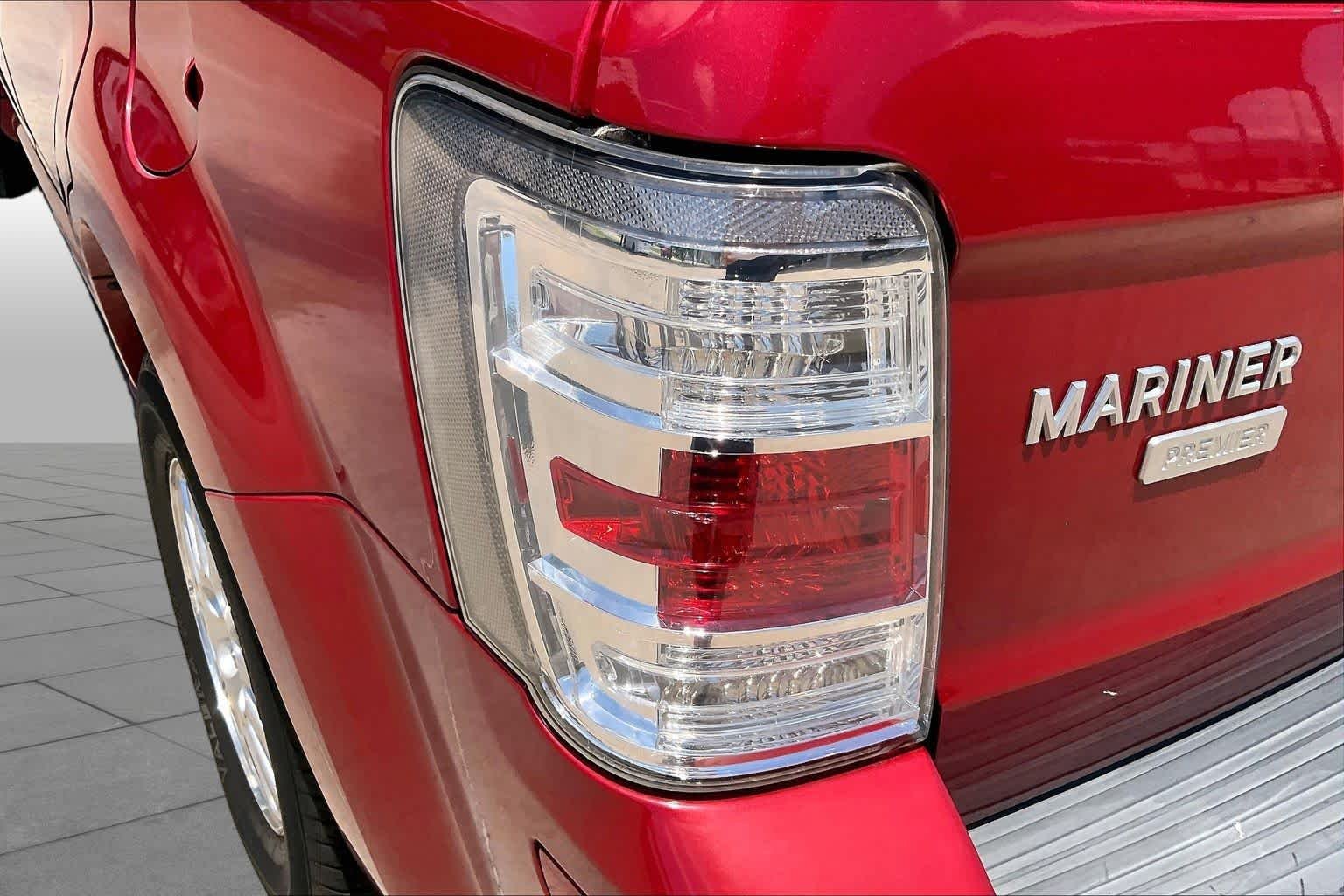 Used 2010 Sangria Red Metallic Mercury Premier image 26