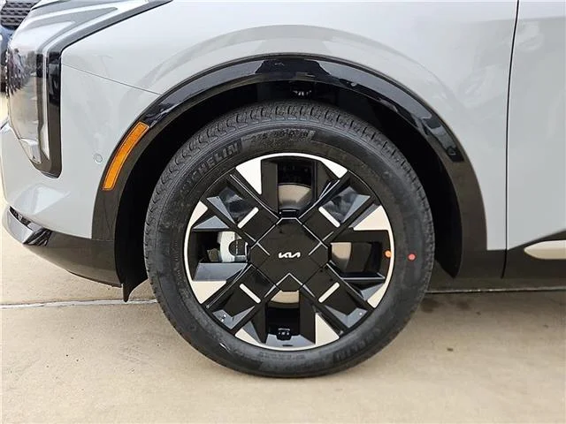 New 2026 Wolf Gray KIA SX-Prestige Front-Wheel Drive image 5