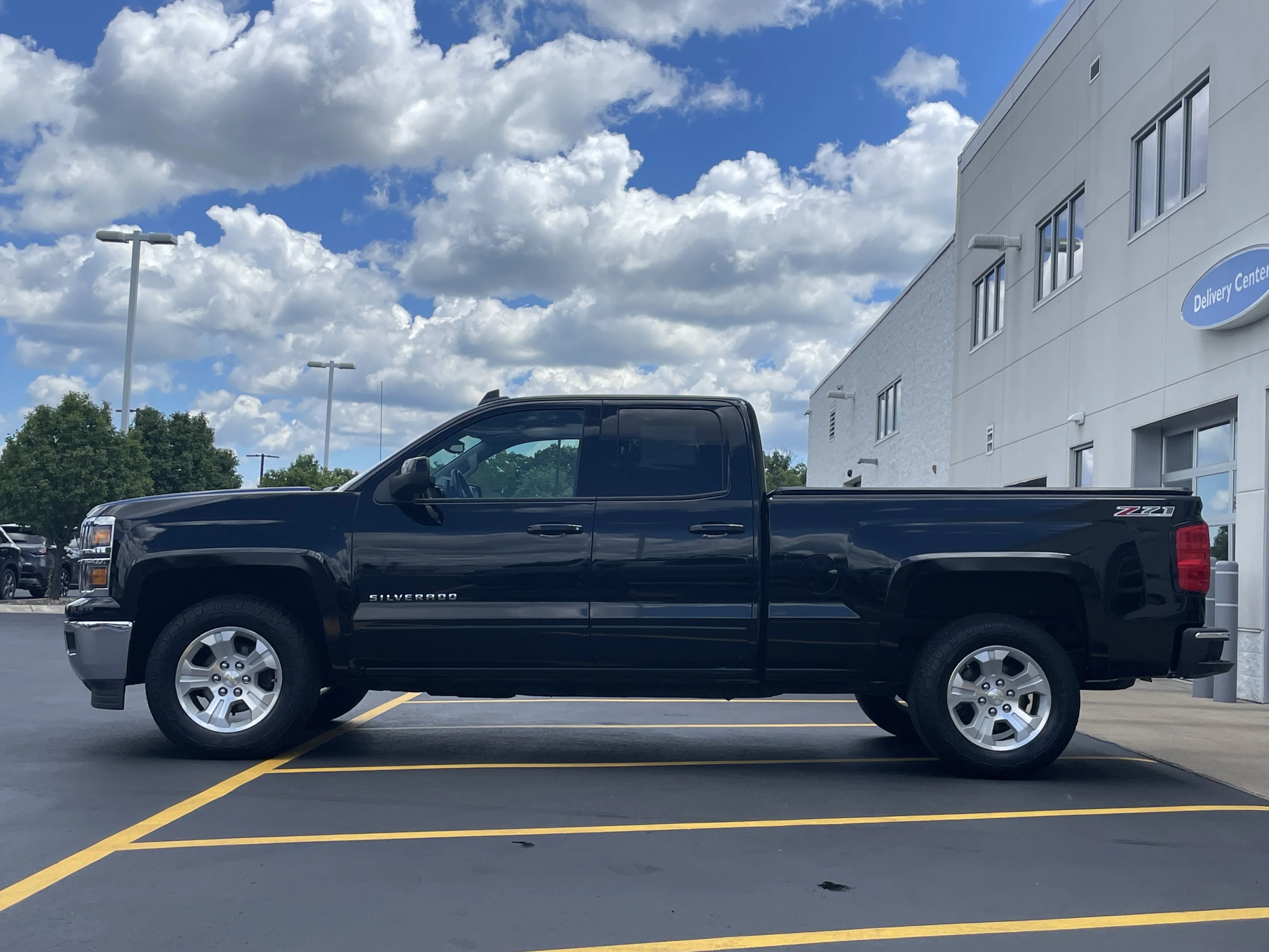 Used 2015 Black Chevrolet LT image 4
