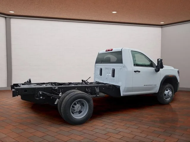 2026 GMC Sierra 3500HD Pro - Photo 5