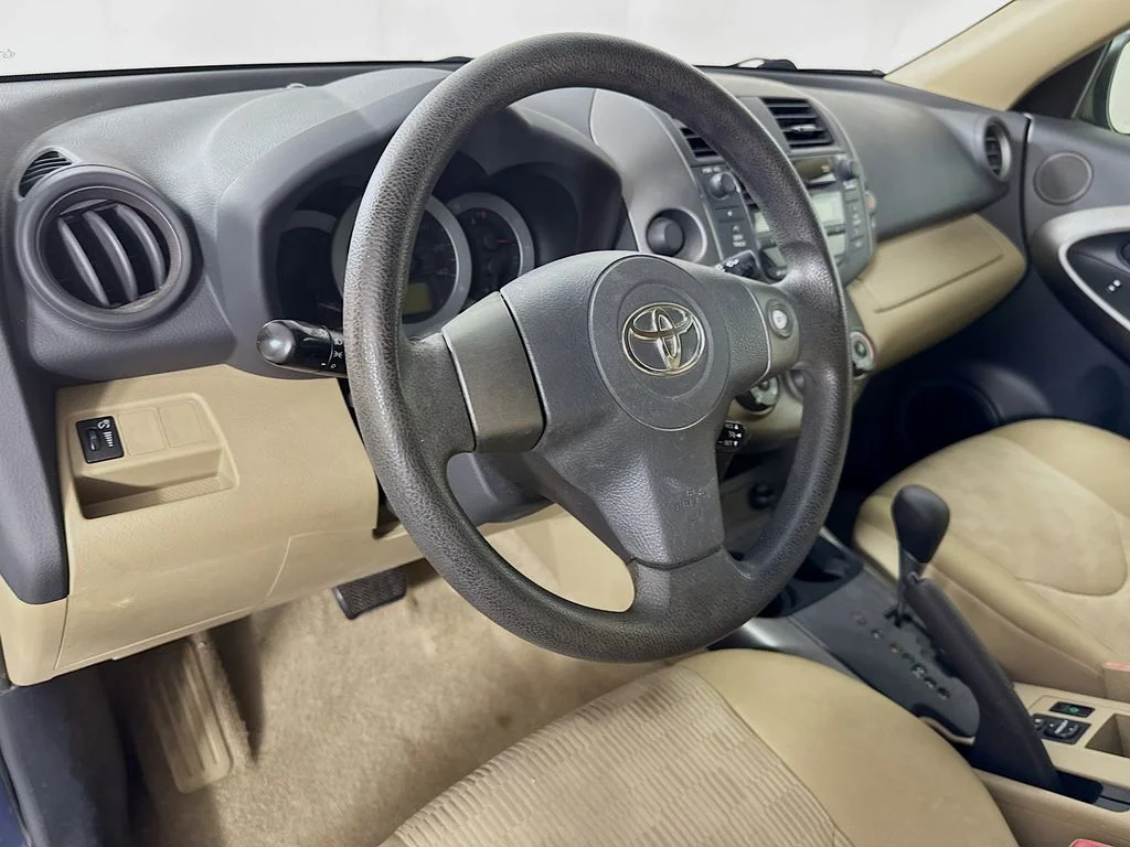 Used 2010 Blue Toyota Base image 9