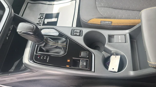 Used 2025 Green Subaru Sport image 19