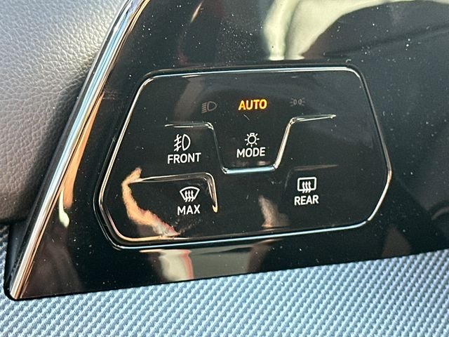 New 2026 White Volkswagen Autobahn image 33