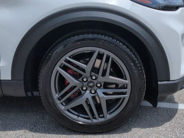 New 2026 Star White Metallic Tri-Coat Ford ST image 11