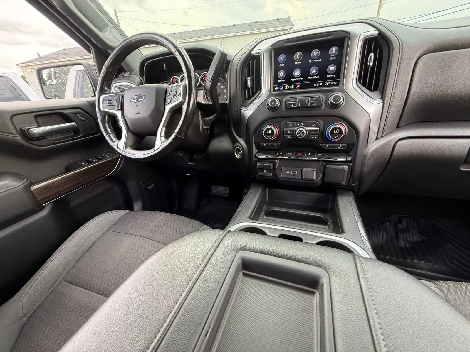 Used 2019 SUMMIT WHITE Chevrolet RST image 4