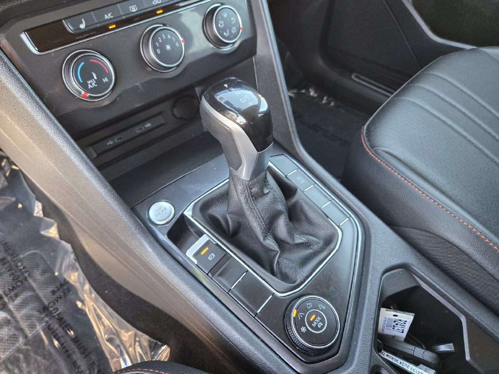 Used 2024  Volkswagen 2.0T Wolfsburg Edition image 14