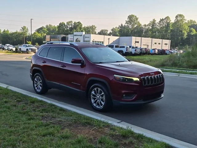 Used 2019 Red Jeep Latitude Plus image 15