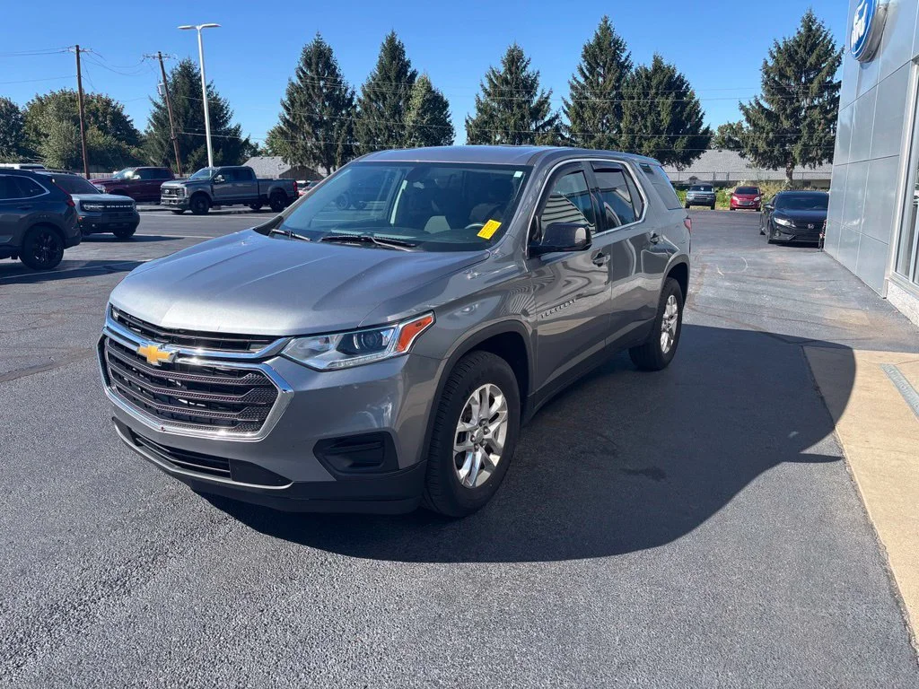 Used 2019 Gray Chevrolet LS image 9