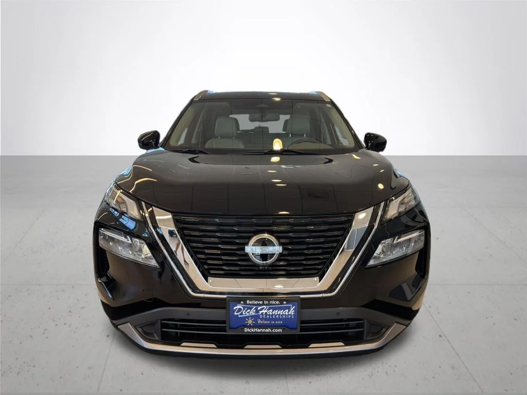 Used 2023 Black Nissan SL image 3
