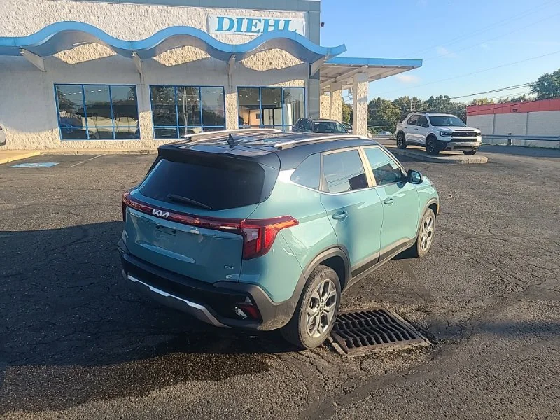 Used 2024 Blue Kia S image 5