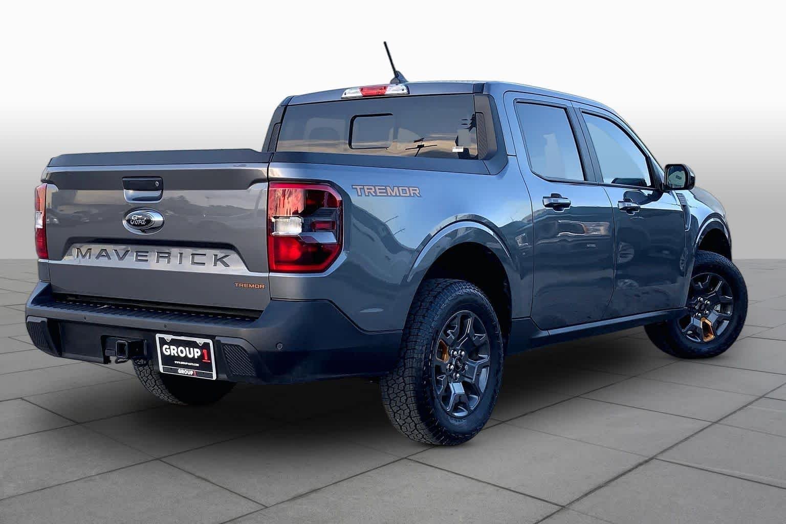 Used 2024 Carbonized Gray Metallic Ford LARIAT Advanced image 13