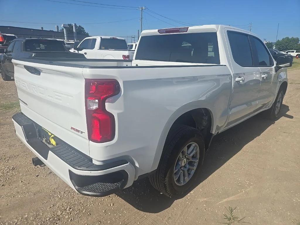 Used 2026 White Chevrolet RST image 3