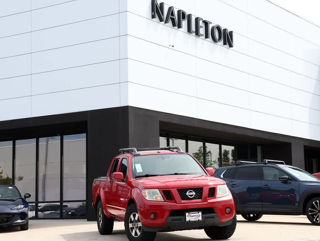 2011 Nissan Frontier 4.0 PRO-4X Crew Cab 4X4 AT's photo