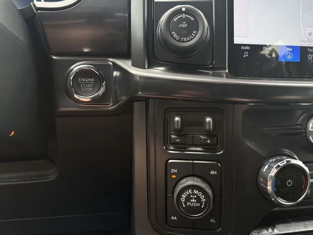 New 2026 Avalanche Ford Lariat® image 18