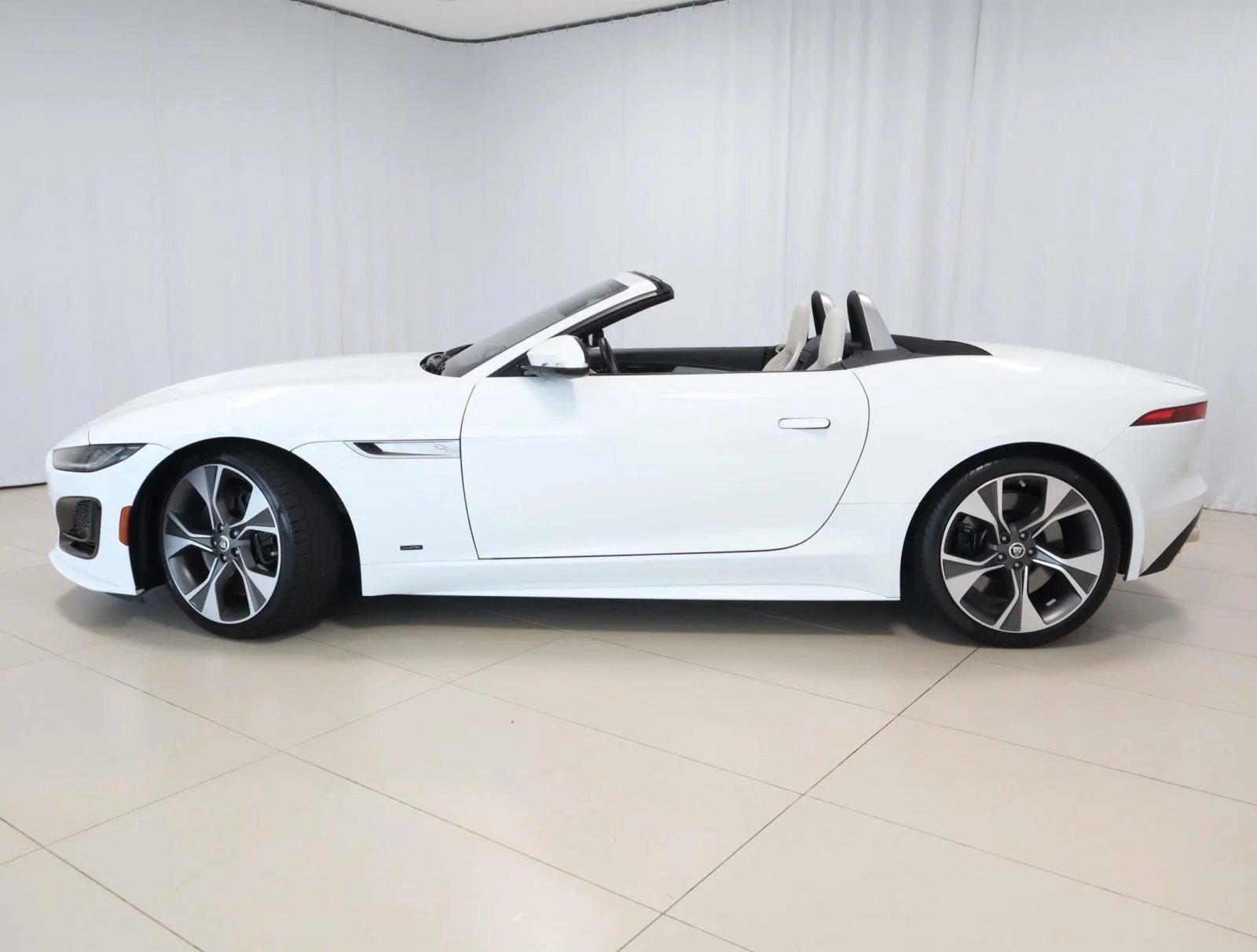 Used 2024 White Jaguar P450 image 2