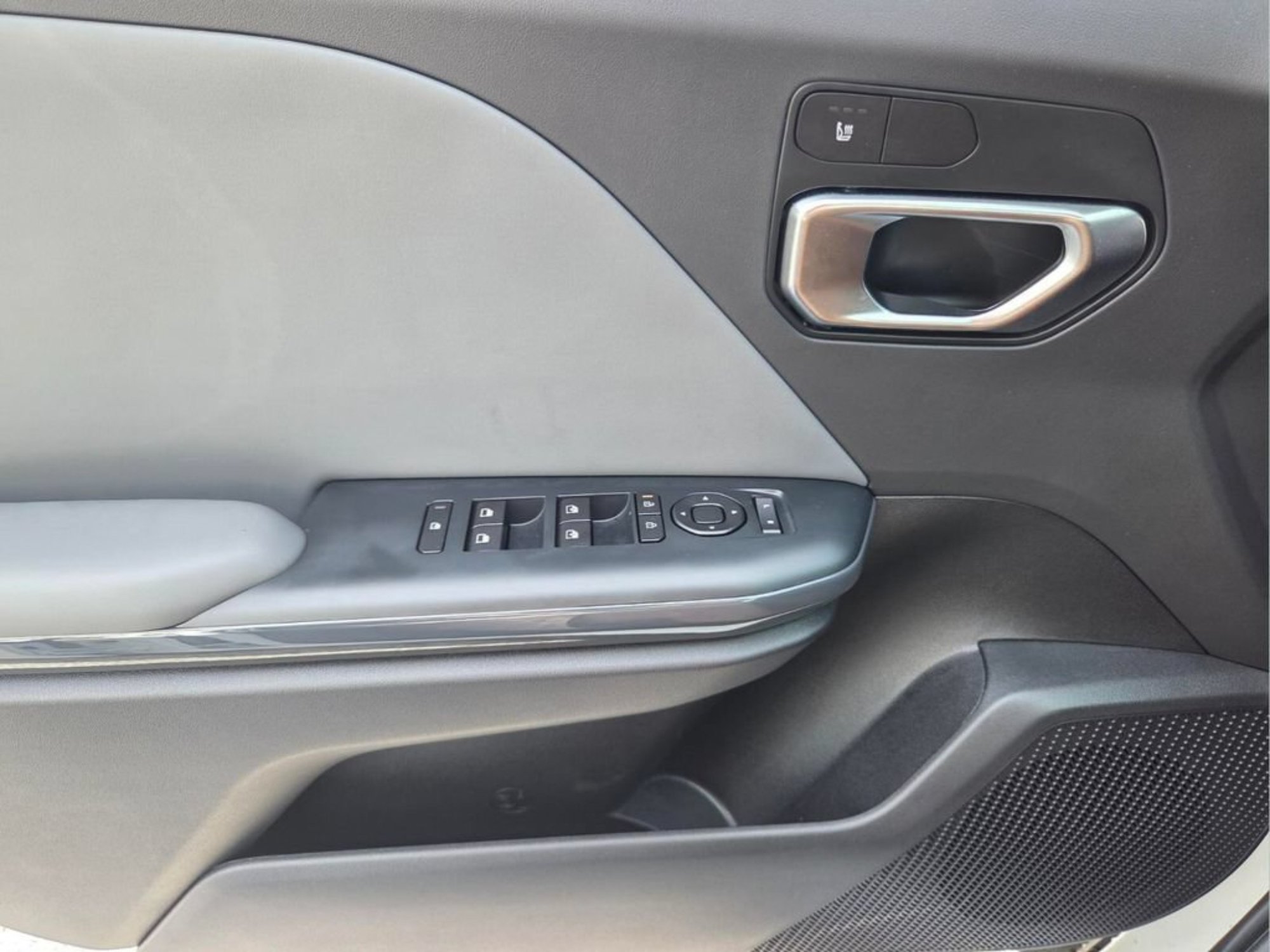 New 2026 Snow White Pearl Kia EX image 17