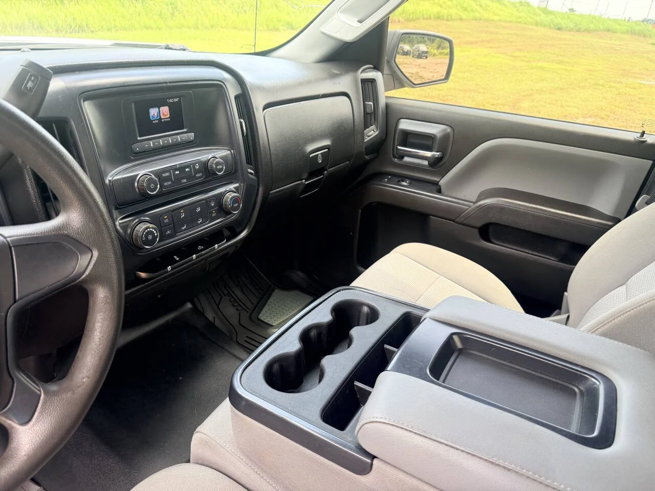 Used 2017 White Chevrolet Work Truck 4x2 4dr Double Cab 6.5 ft. SB image 18