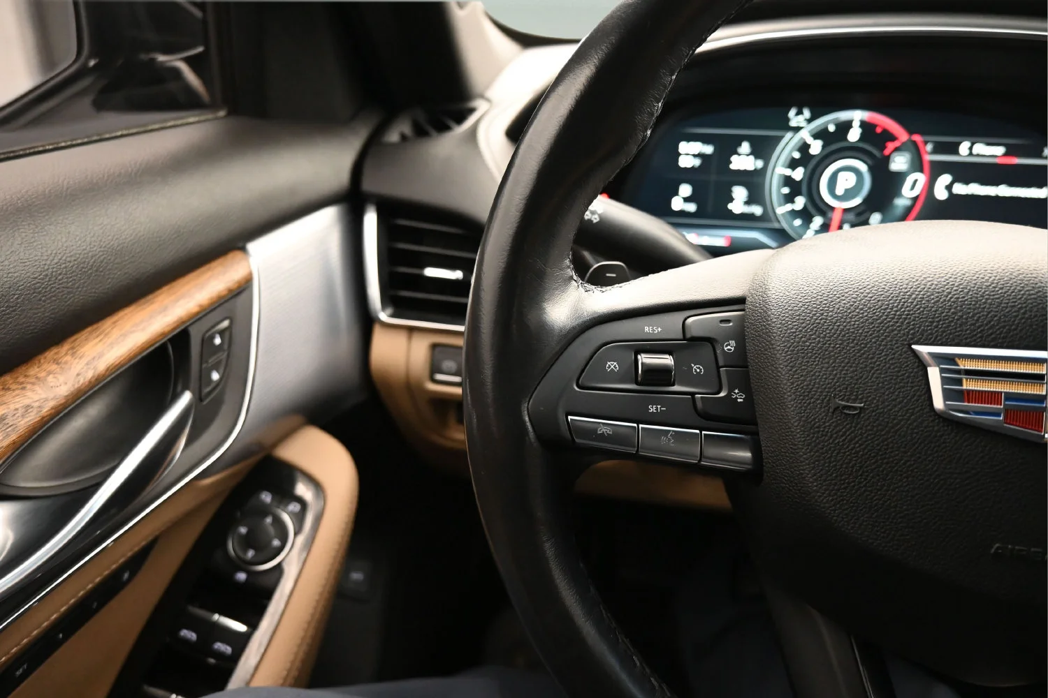 Used 2023 BLACK RAVEN Cadillac Premium Luxury image 17