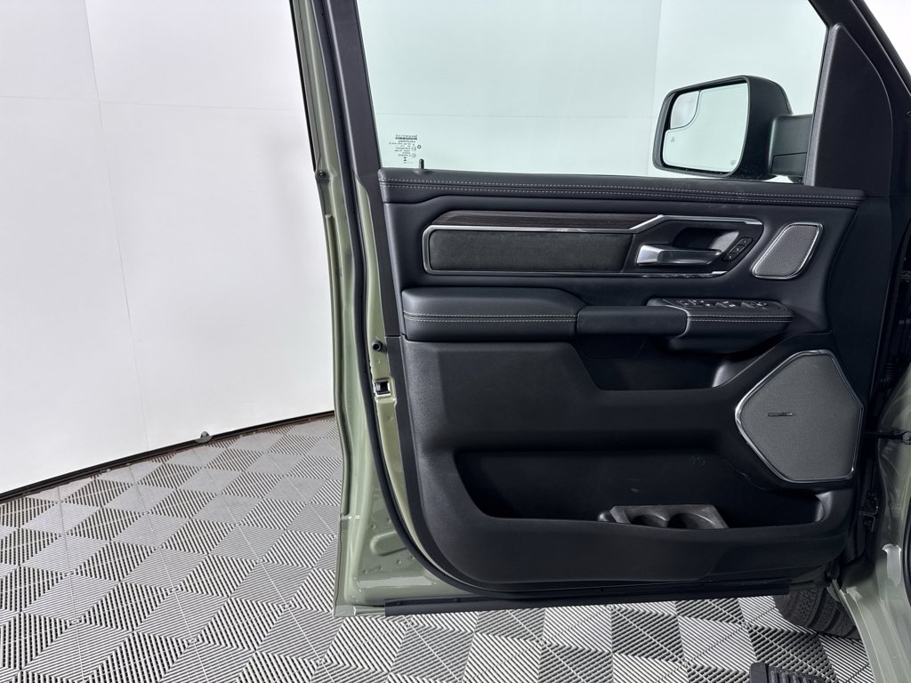 New 2026 Canyon Lake Exterior Paint RAM Laramie image 30