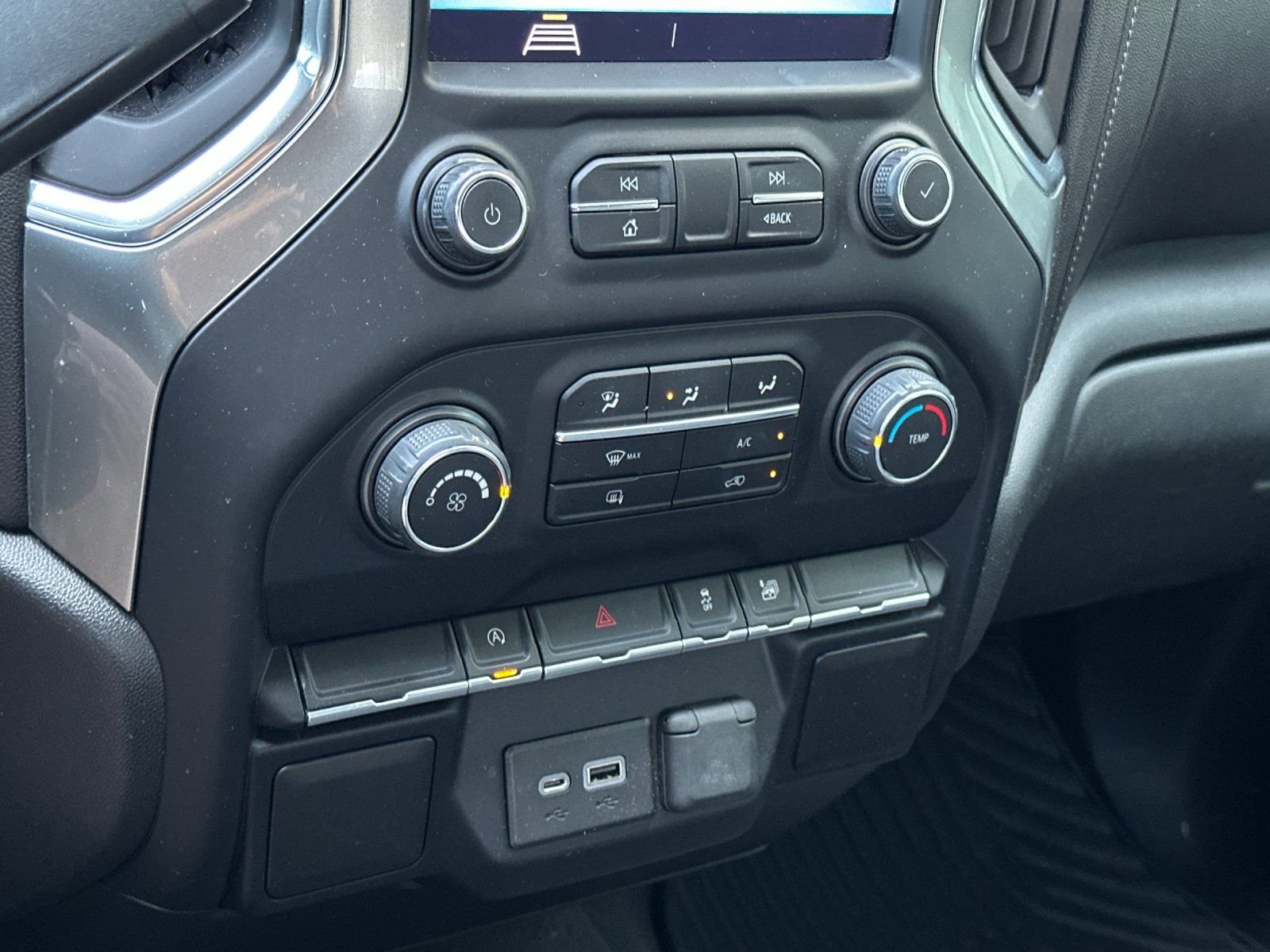 Used 2020 Summit White Chevrolet LT image 18