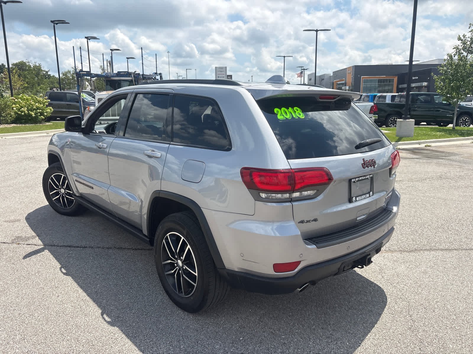 Used 2018 Billet Silver Metallic Clearcoat Jeep Trailhawk image 8